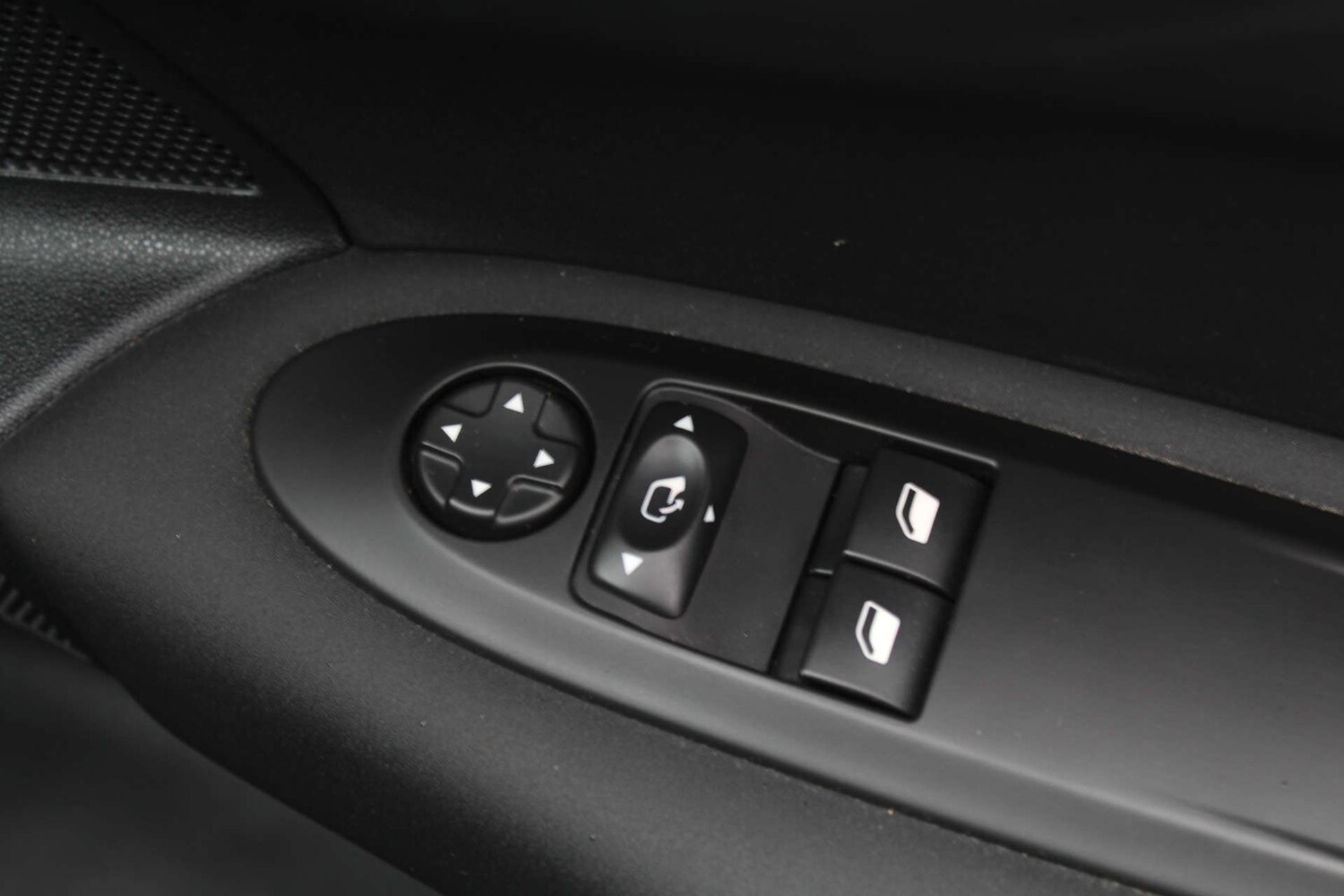 Used Citroen C4 2016 for sale - 76103864: Photo 28