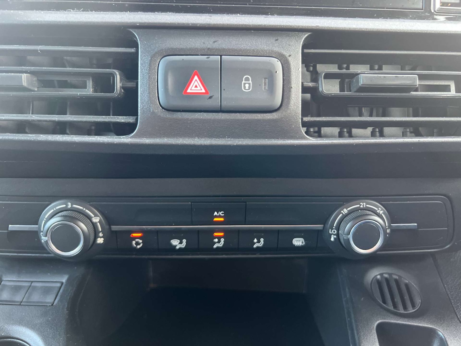 Used Vauxhall Combo 2020 for sale - 76507206: Photo 21