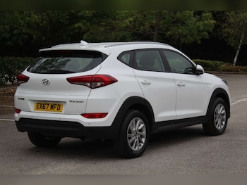 Used Hyundai TUCSON 2017 for sale - 76103813: Photo 3