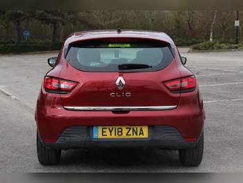 Used Renault Clio 2018 for sale - 76103884: Photo 4