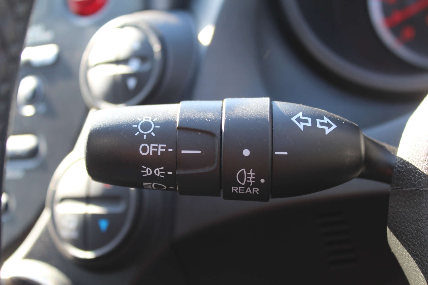 Used Honda Jazz 2014 for sale - 76103837: Photo 17