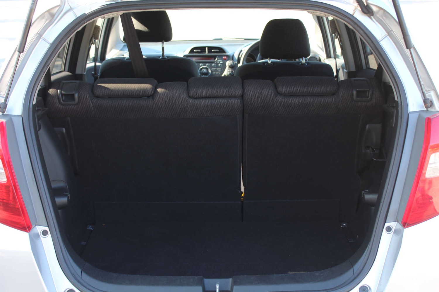 Used Honda Jazz 2014 for sale - 76103837: Photo 25