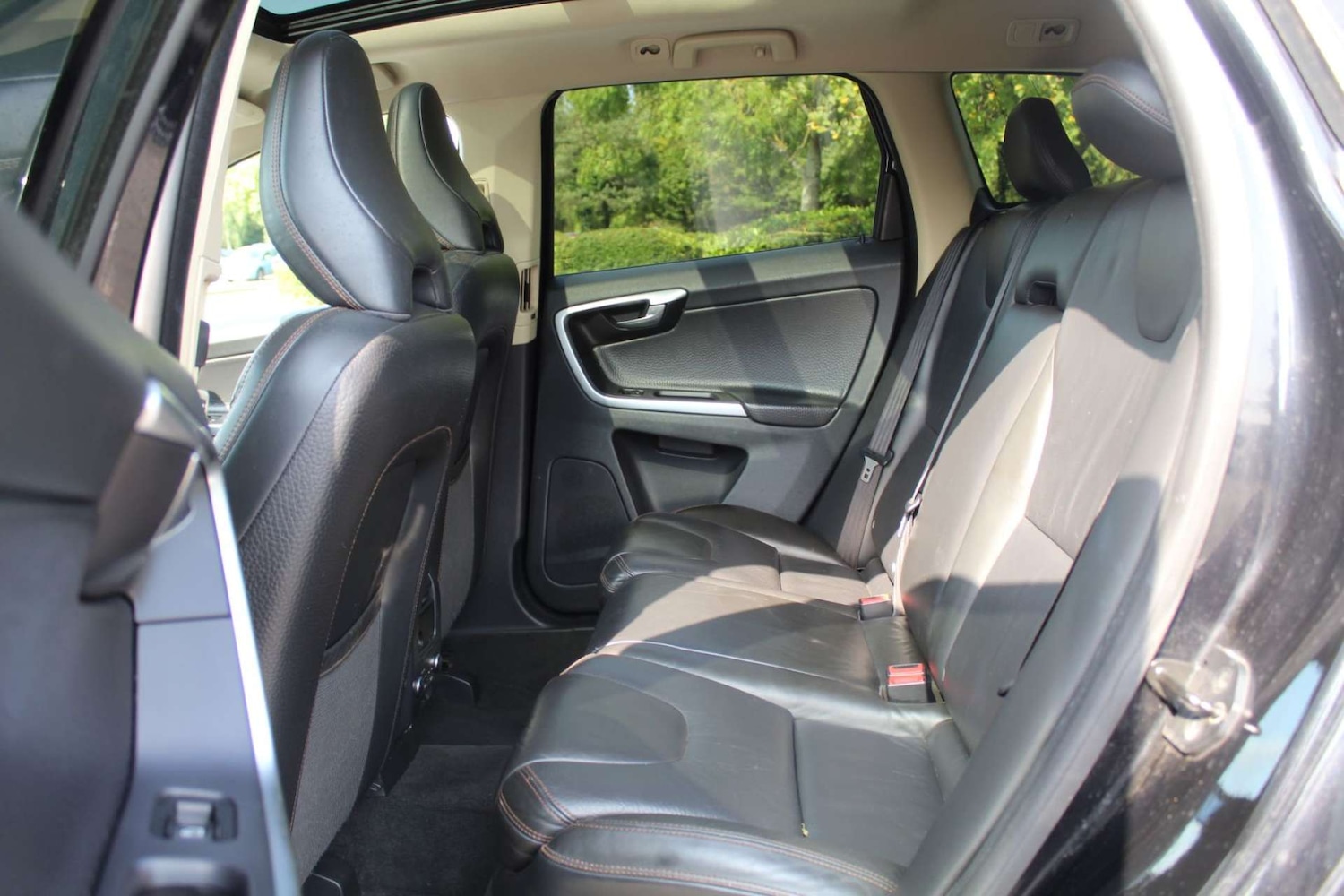 Used Volvo XC60 2009 for sale - 76103943: Photo 10