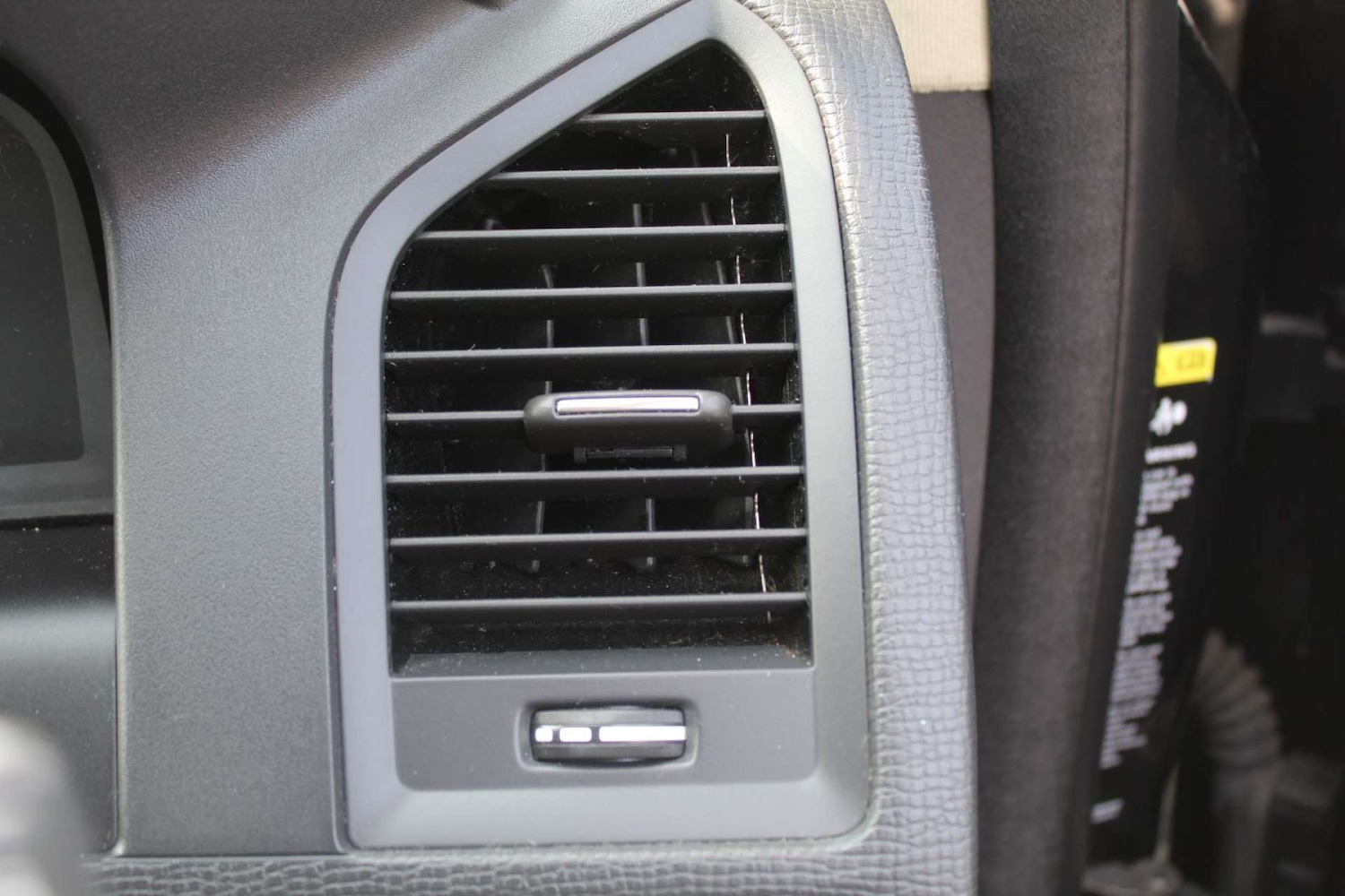 Used Volvo XC60 2009 for sale - 76103943: Photo 27