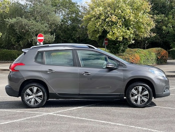 Used Peugeot 2008 2015 for sale - 75911114: Photo