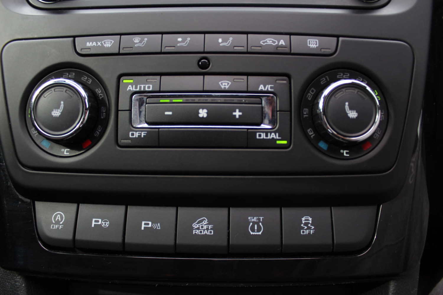 Used Skoda Yeti 2016 for sale - 76103897: Photo 14