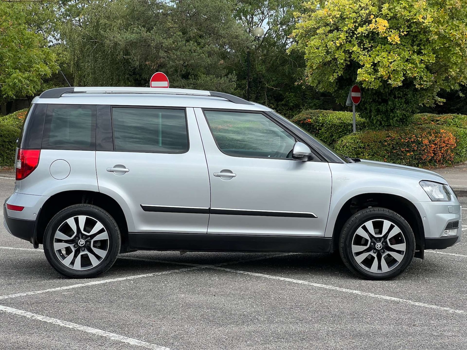 Used Skoda Yeti 2016 for sale - 76103897: Photo 2