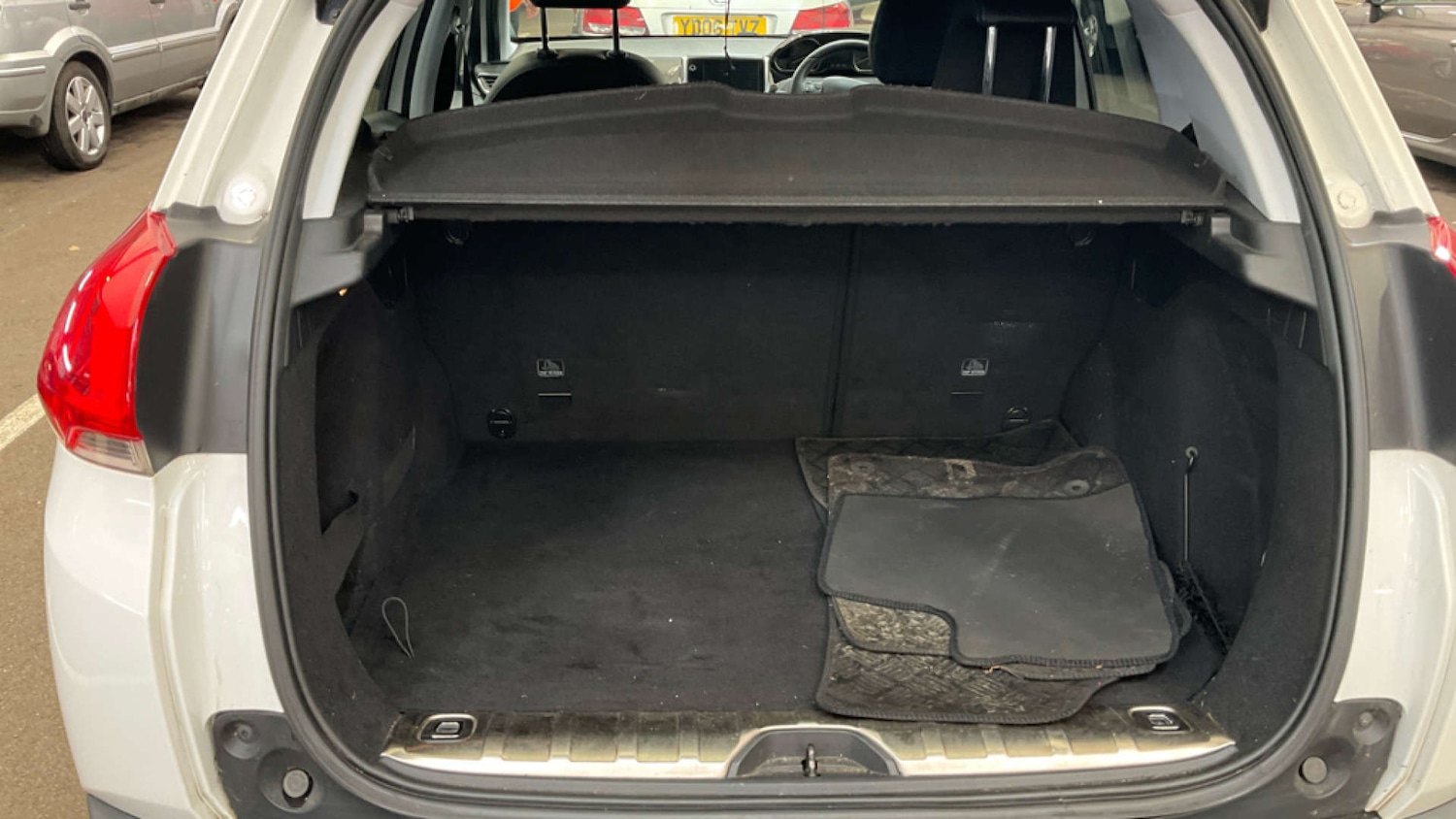 Used Peugeot 2008 2015 for sale - 76438965: Photo 11