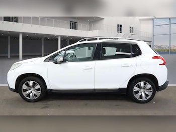 Used Peugeot 2008 2015 for sale - 76438965: Photo