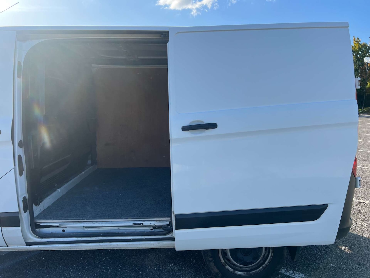 Used Ford Transit Custom 2015 for sale - 76103852: Photo 11