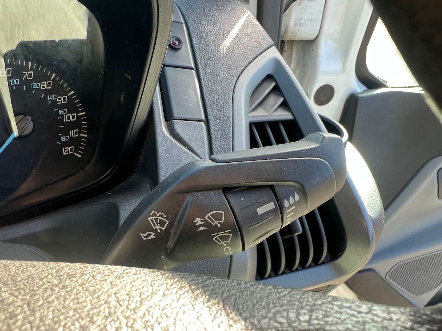 Used Ford Transit Custom 2015 for sale - 76103852: Photo 4