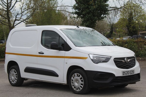 Used Vauxhall Combo 2020 for sale - 76103797: Photo 1