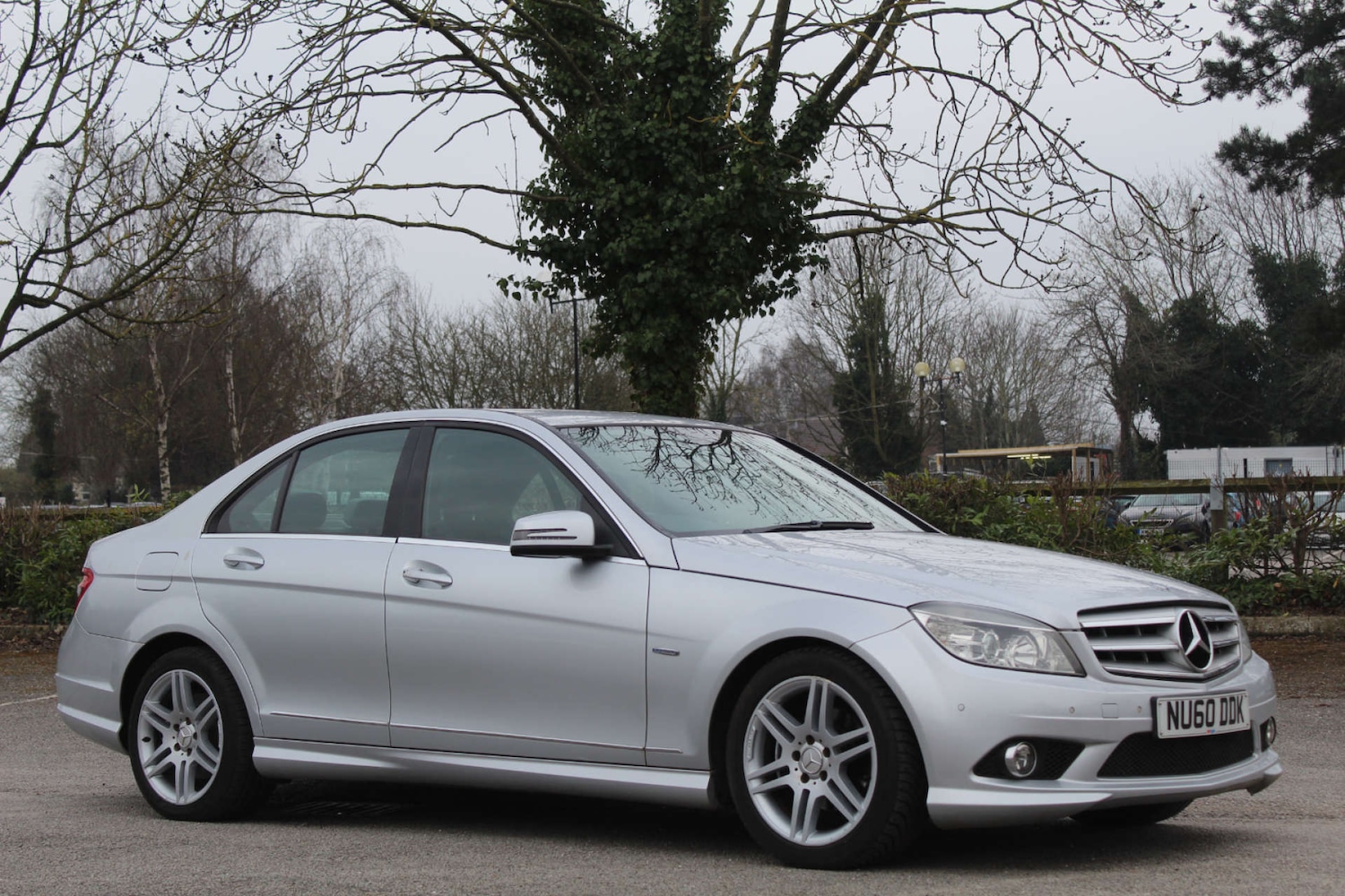 Used Mercedes-Benz C-Class 2010 for sale - 76103858: Photo 1