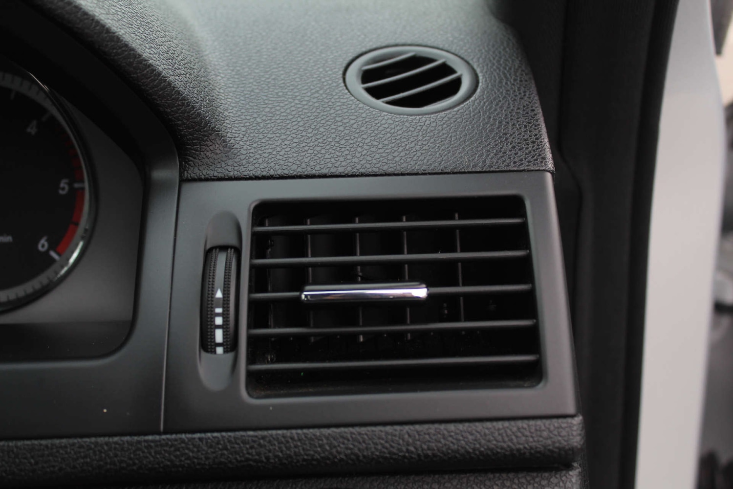 Used Mercedes-Benz C-Class 2010 for sale - 76103858: Photo 25