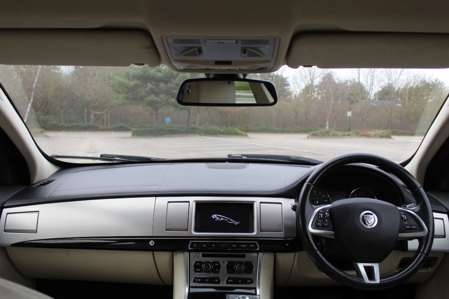 Used Jaguar XF 2013 for sale - 76103901: Photo 11