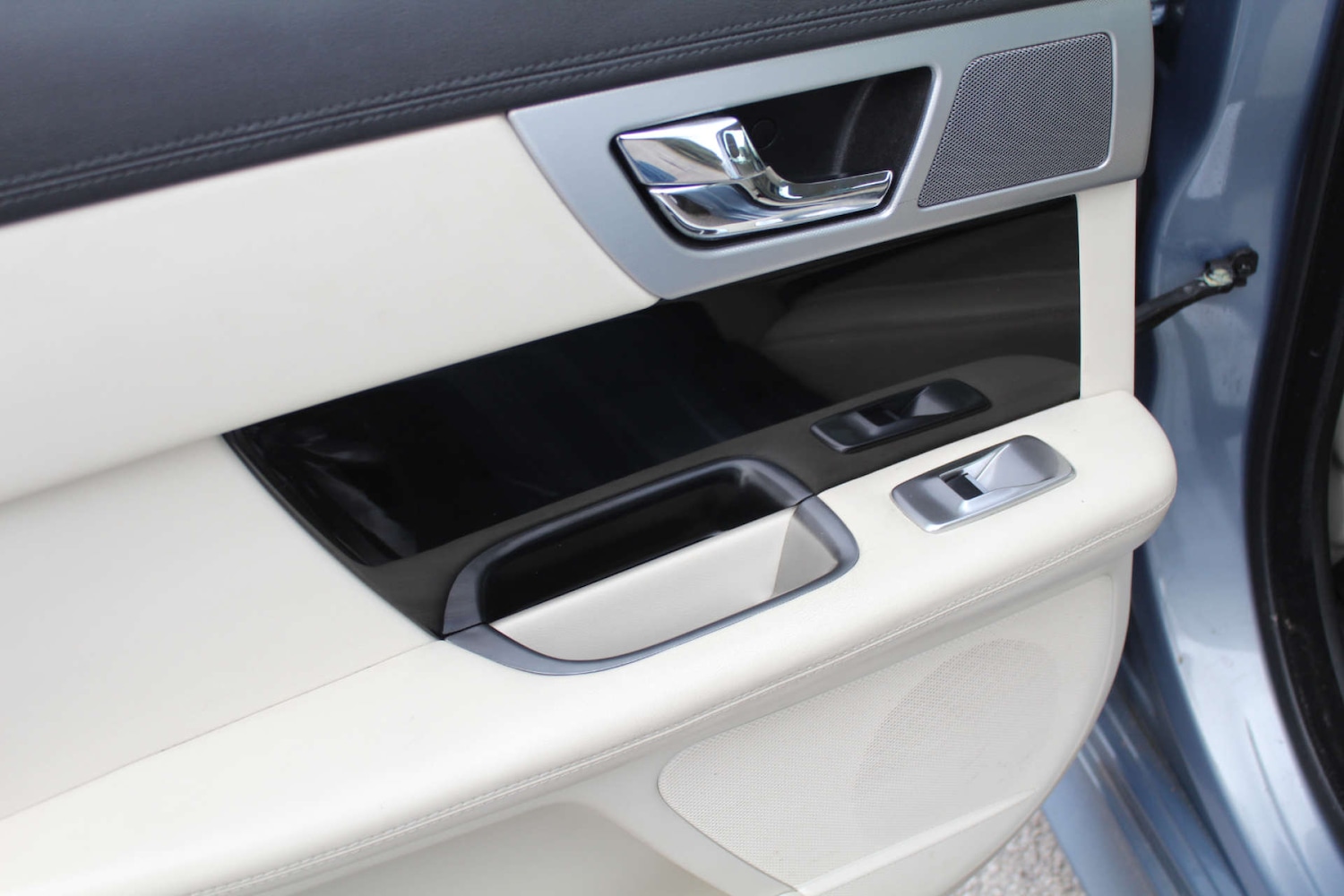 Used Jaguar XF 2013 for sale - 76103901: Photo 27
