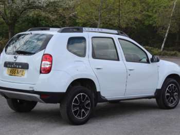 Used Dacia Duster 2016 for sale - 74351356: Photo