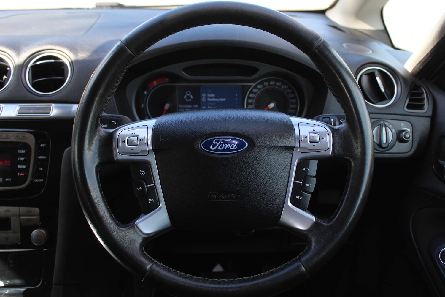 Used Ford S-Max 2010 for sale - 76103759: Photo 14