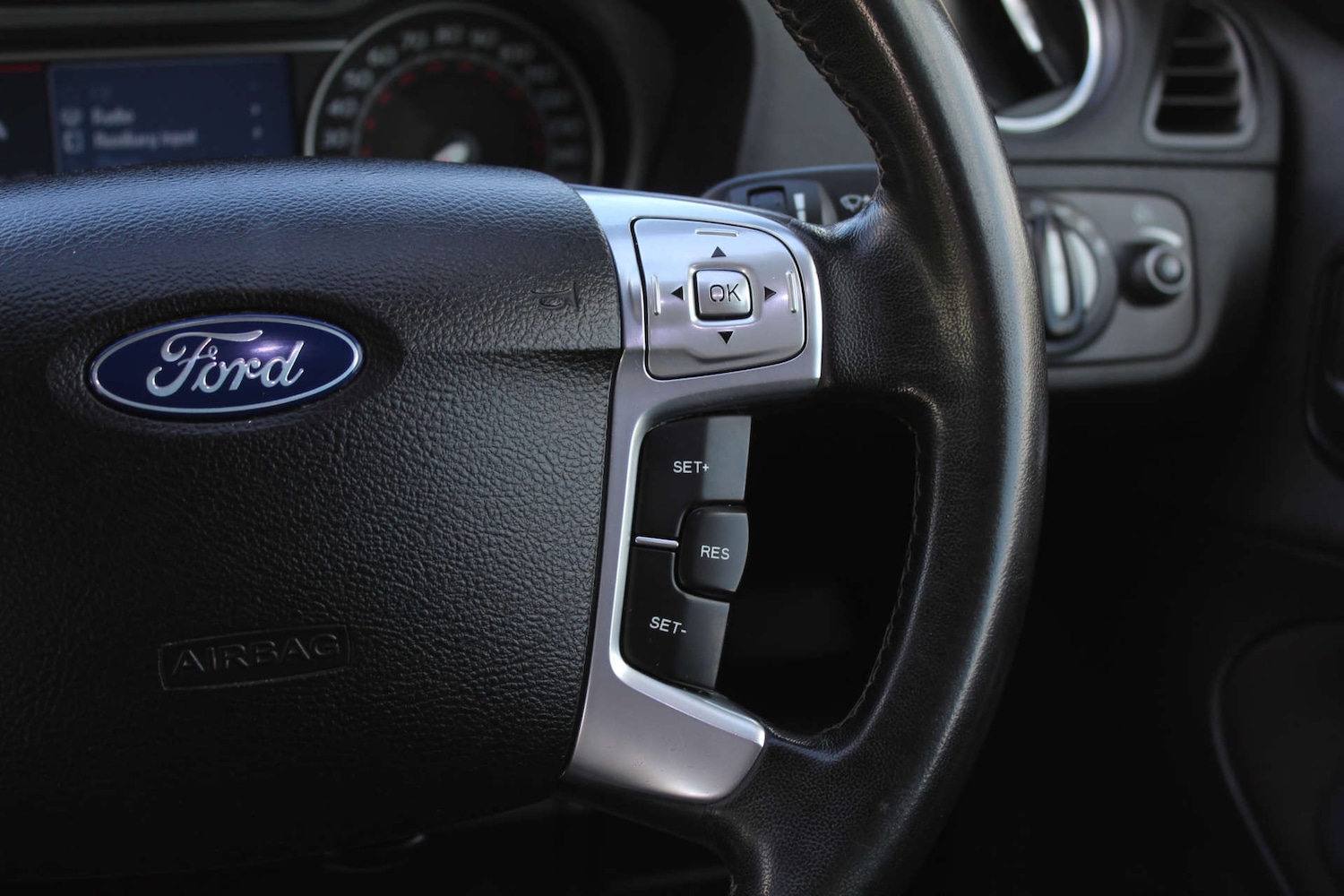 Used Ford S-Max 2010 for sale - 76103759: Photo 16