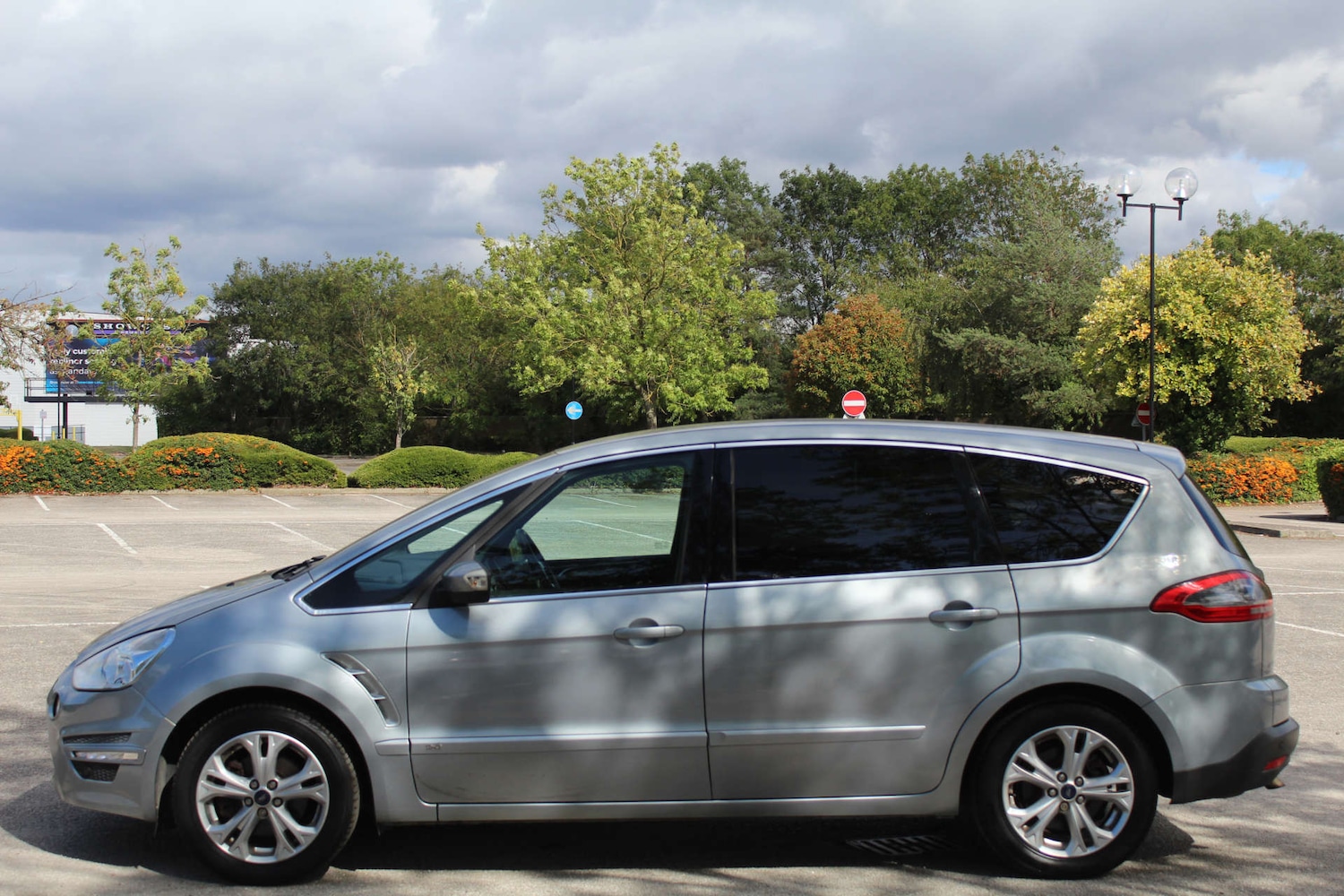 Used Ford S-Max 2010 for sale - 76103759: Photo 6