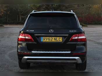 Used Mercedes-Benz M-Class 2012 for sale - 76103899: Photo