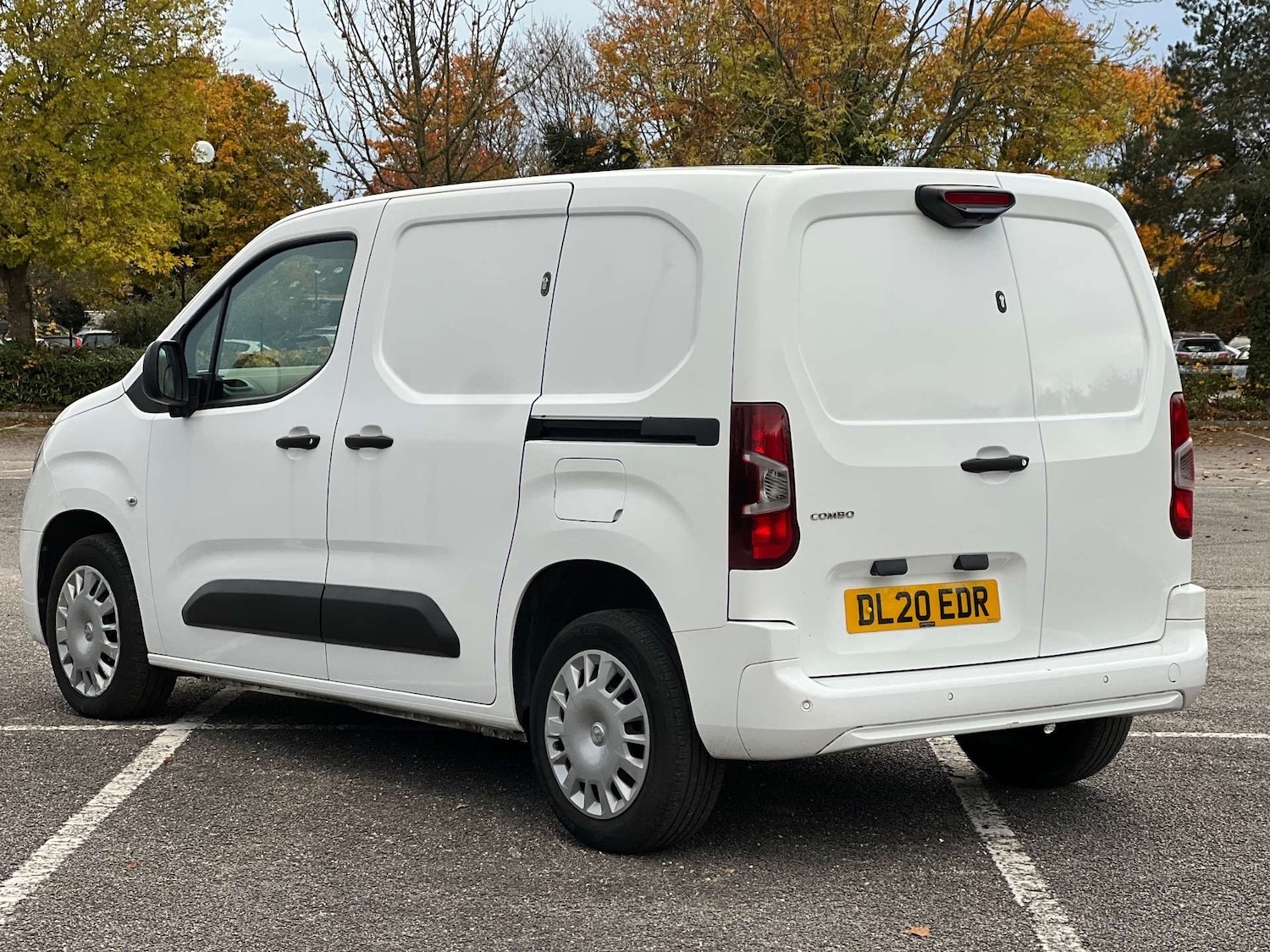 Used Vauxhall Combo 2020 for sale - 76509325: Photo 4