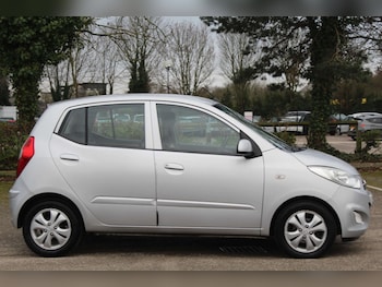 Used Hyundai i10 2012 for sale - 76143234: Photo 2