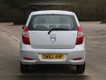 Used Hyundai i10 2012 for sale - 76143234: Photo 4