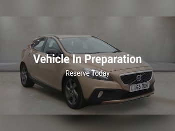 2015 - 2.0 V40 Cross Country Luxury Nav D2 Auto 5dr
