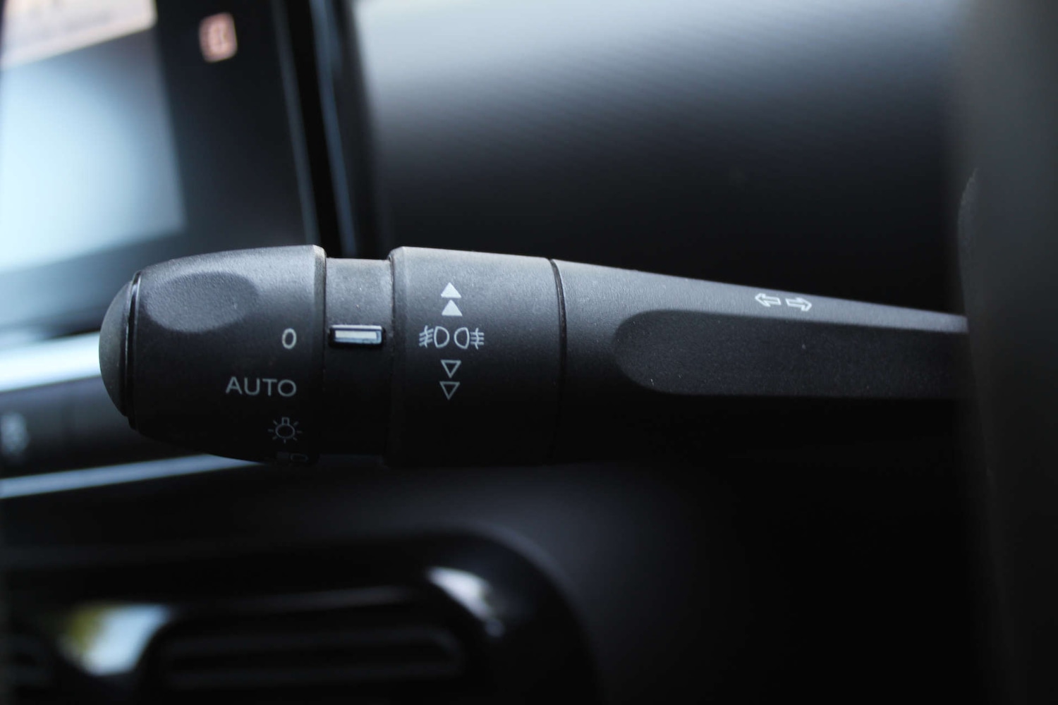 Used Citroen C4 Cactus 2017 for sale - 76103779: Photo 17
