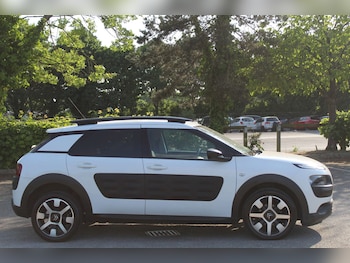 Used Citroen C4 Cactus 2017 for sale - 76103779: Photo