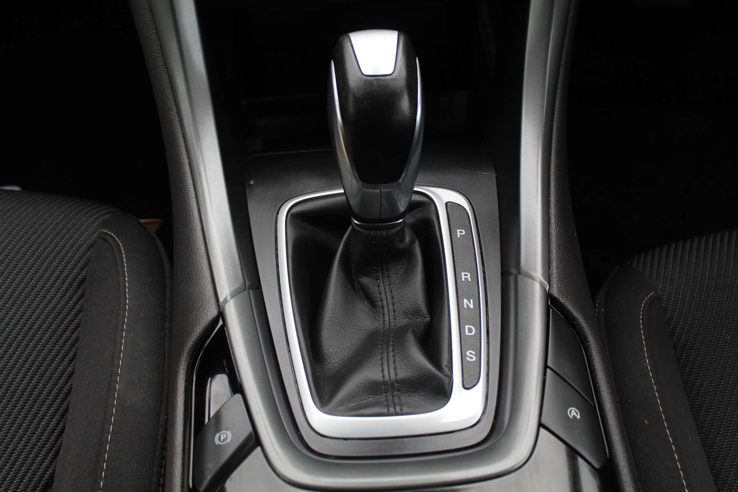 Used Ford Mondeo 2015 for sale - 76103856: Photo 23