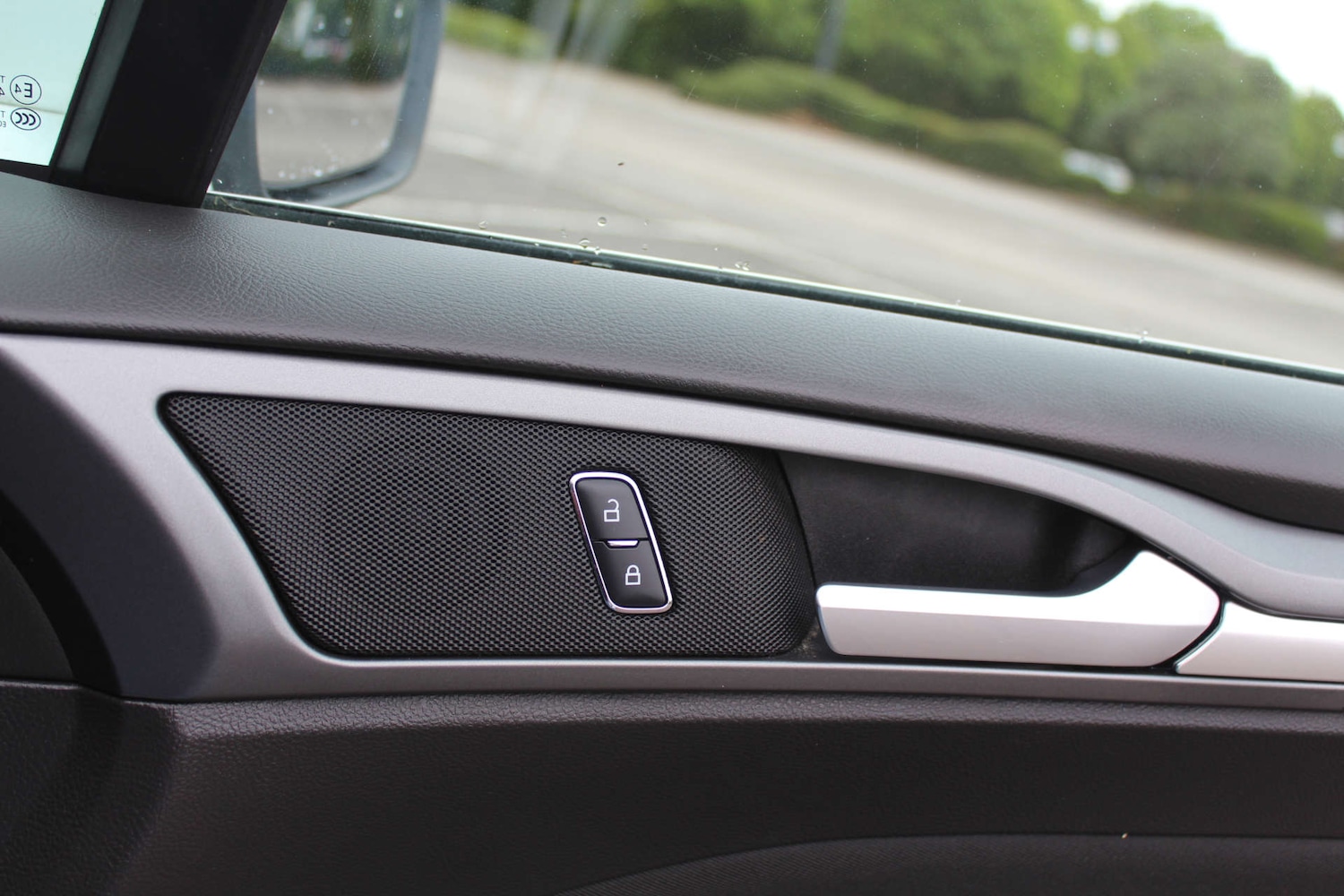 Used Ford Mondeo 2015 for sale - 76103856: Photo 26