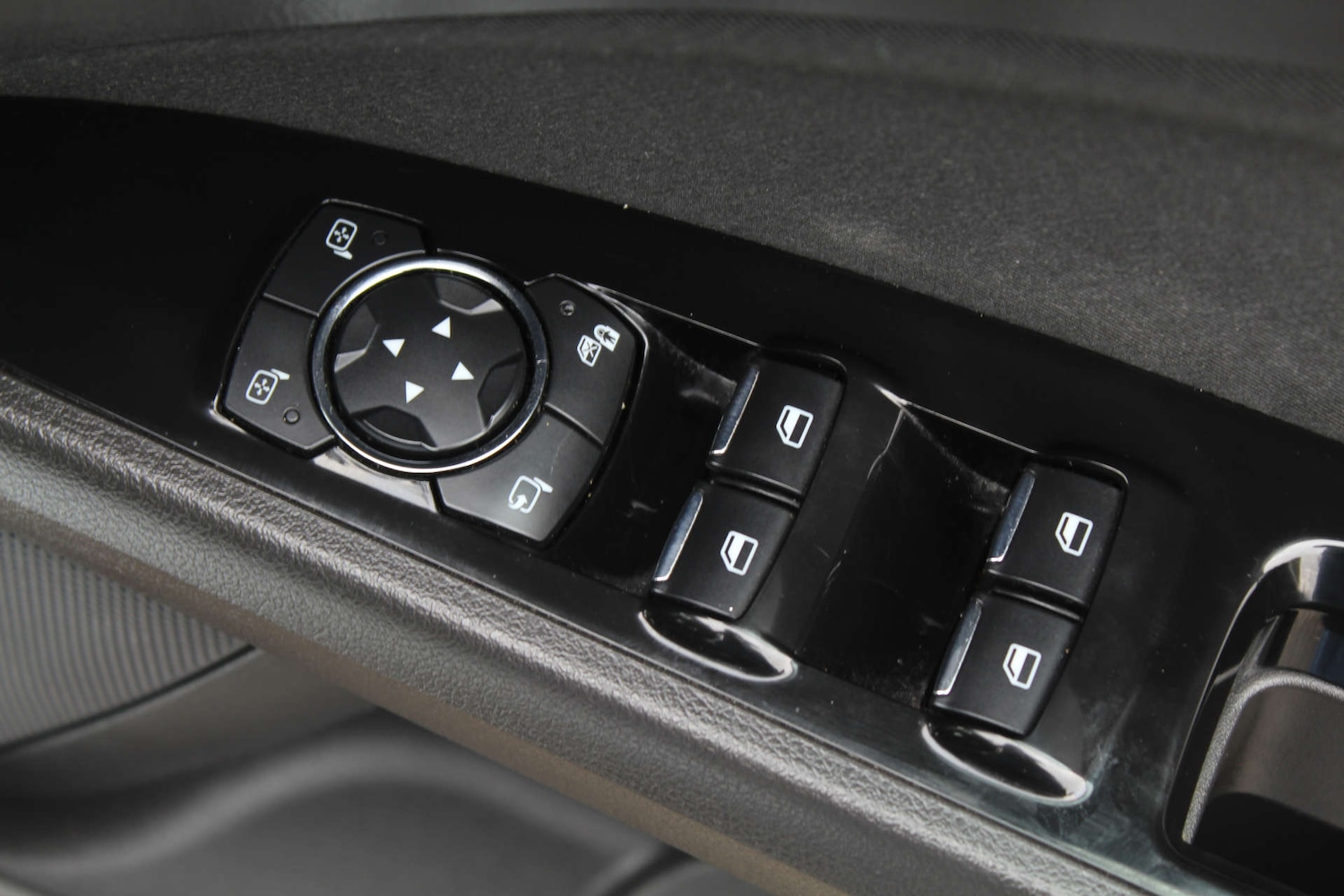 Used Ford Mondeo 2015 for sale - 76103856: Photo 27