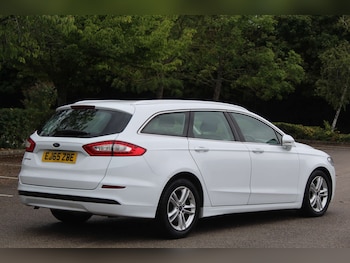 Used Ford Mondeo 2015 for sale - 76103856: Photo 3