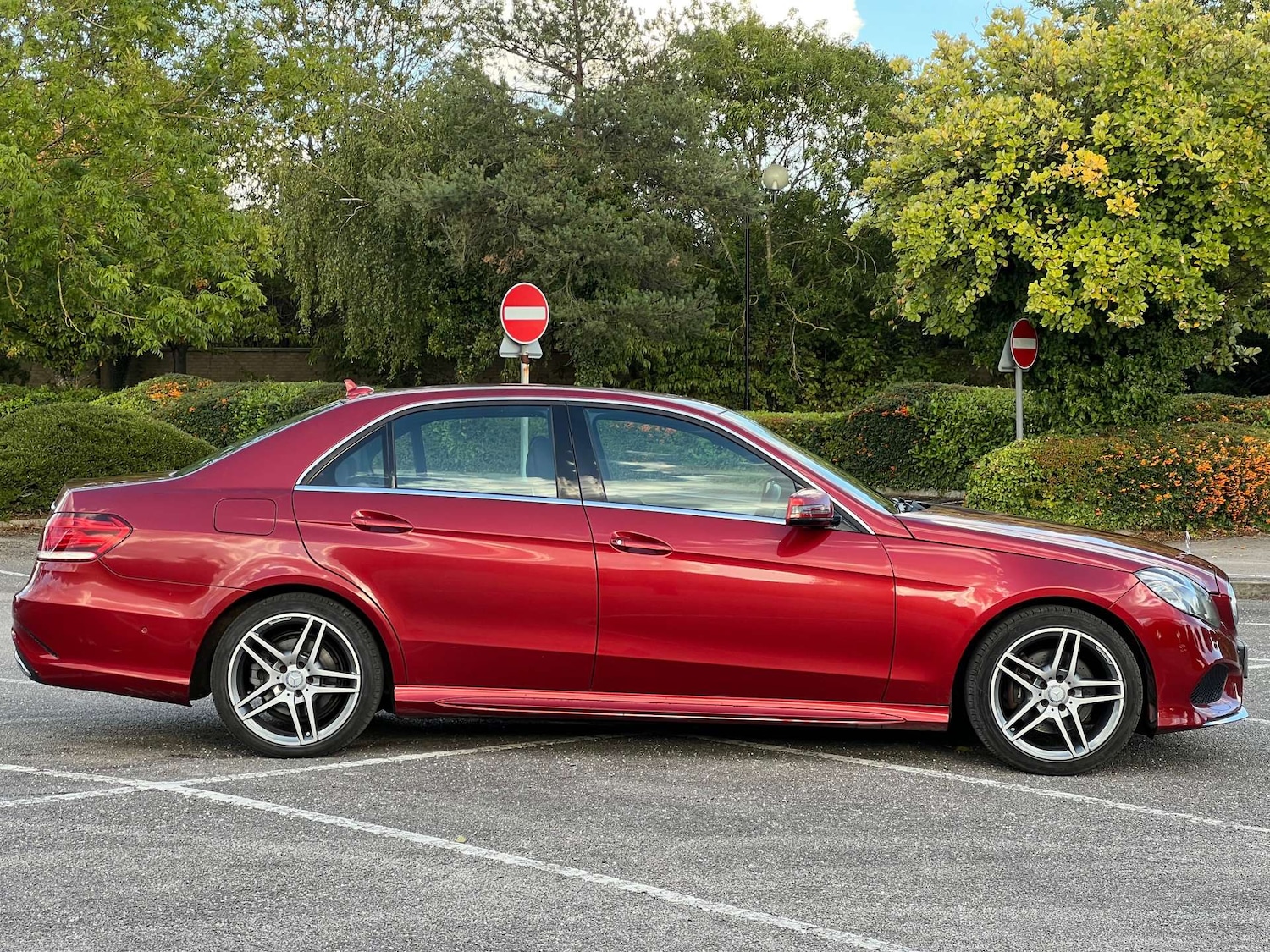 Used Mercedes-Benz E-Class 2014 for sale - 76103834: Photo 11