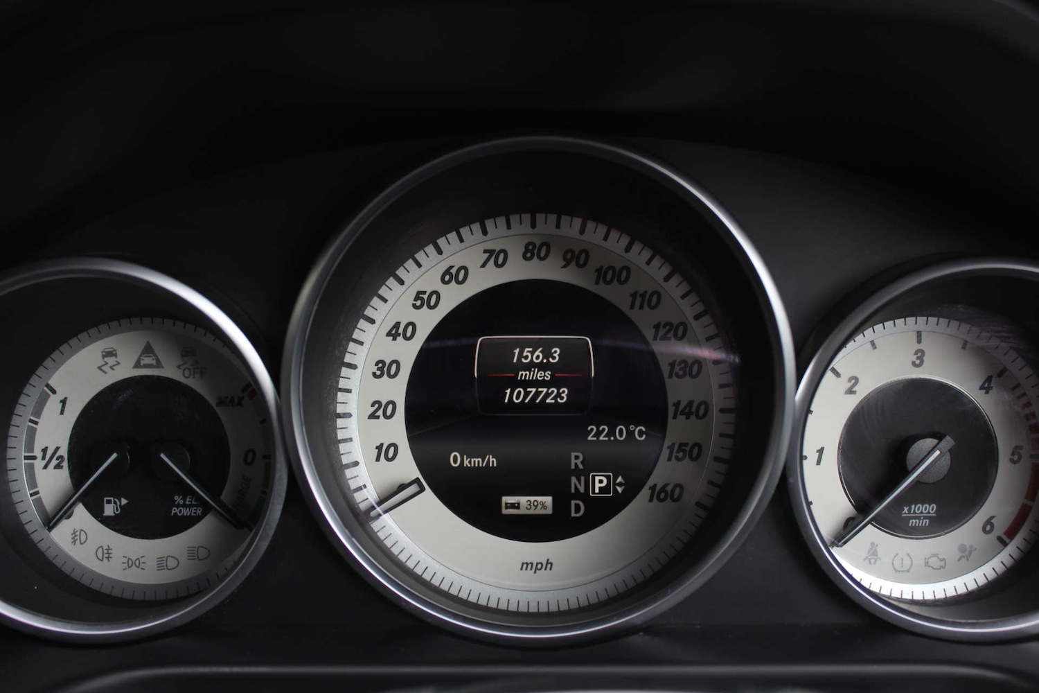 Used Mercedes-Benz E-Class 2014 for sale - 76103834: Photo 16