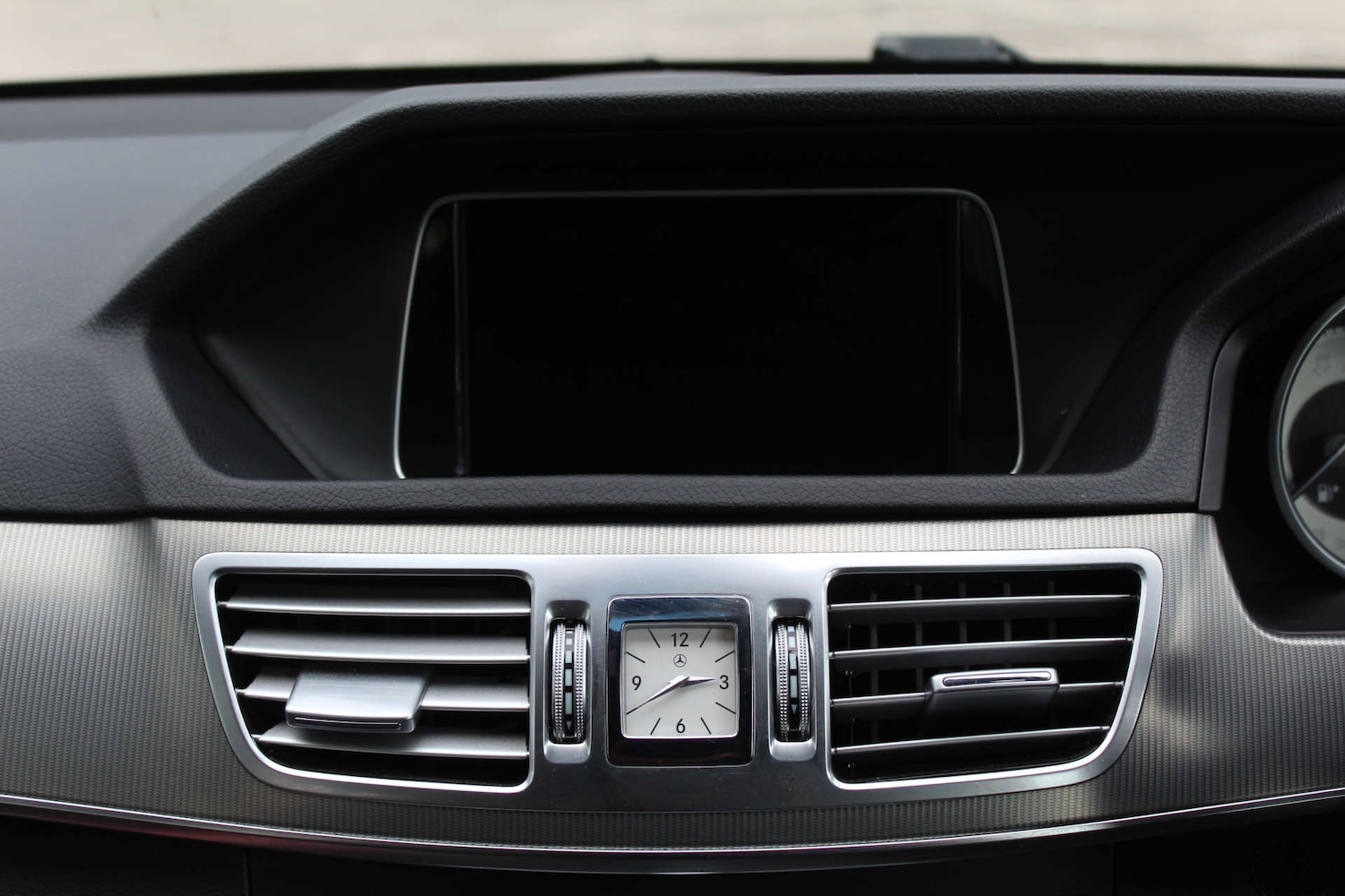 Used Mercedes-Benz E-Class 2014 for sale - 76103834: Photo 17
