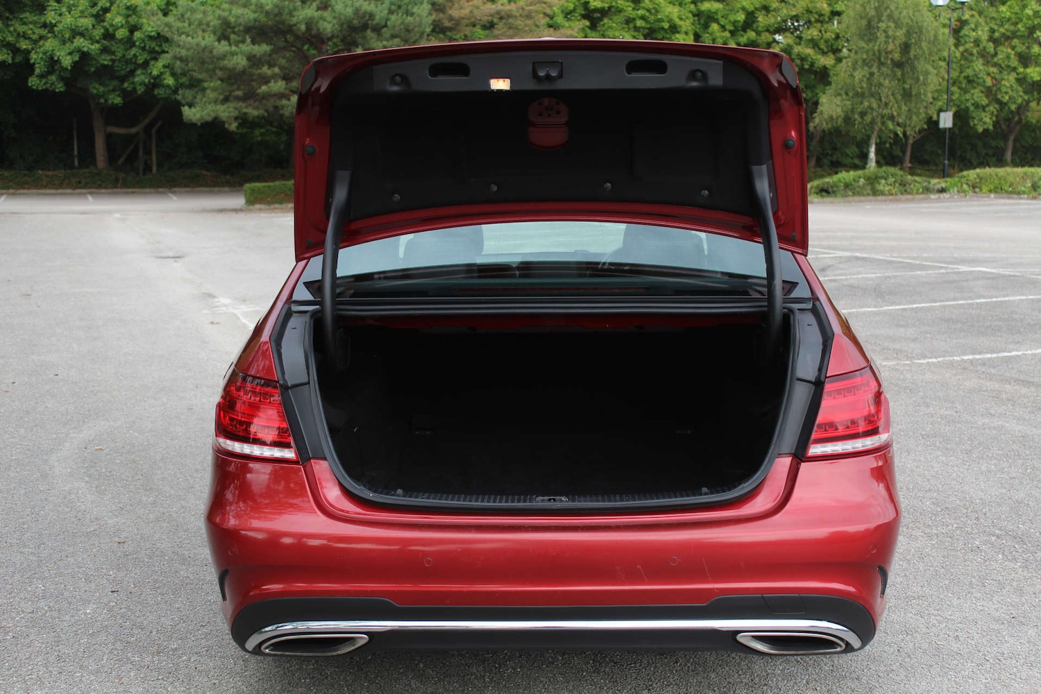 Used Mercedes-Benz E-Class 2014 for sale - 76103834: Photo 29