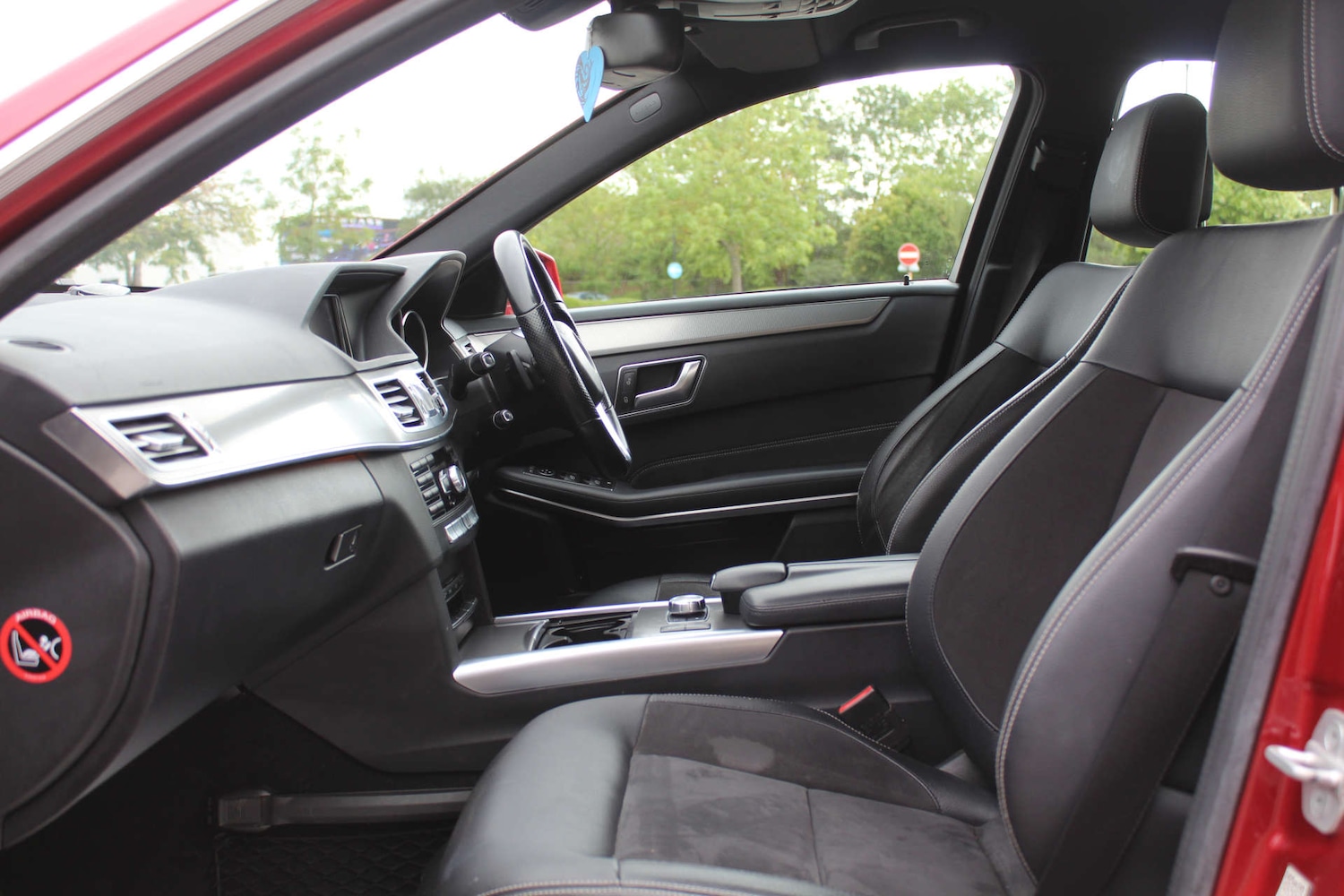 Used Mercedes-Benz E-Class 2014 for sale - 76103834: Photo 4