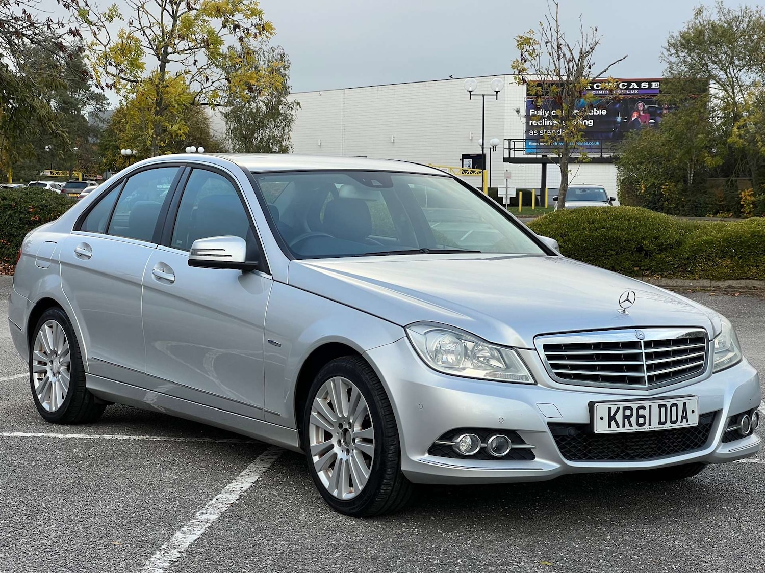 Used Mercedes-Benz C Class 2012 for sale - 76311227: Photo 1