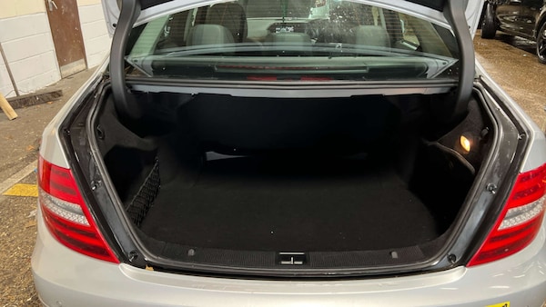 Used Mercedes-Benz C Class 2012 for sale - 76311227: Photo 11