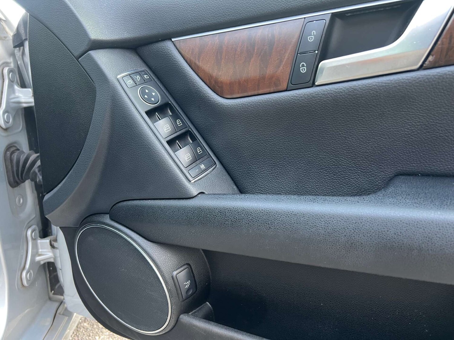 Used Mercedes-Benz C Class 2012 for sale - 76311227: Photo 33