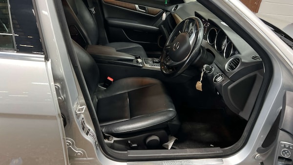 Used Mercedes-Benz C Class 2012 for sale - 76311227: Photo 6