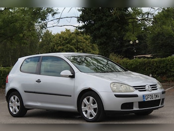 Volkswagen - Golf