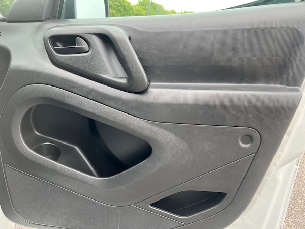 Used Peugeot Partner 2017 for sale - 76103878: Photo 28