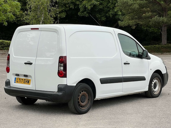 Used Peugeot Partner 2017 for sale - 76103878: Photo 9