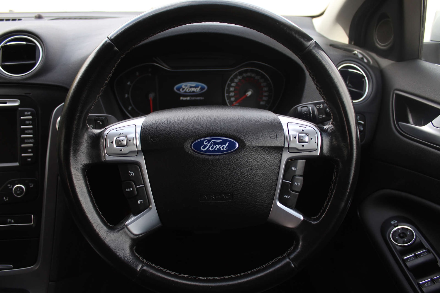 Used Ford Mondeo 2014 for sale - 76103793: Photo 13