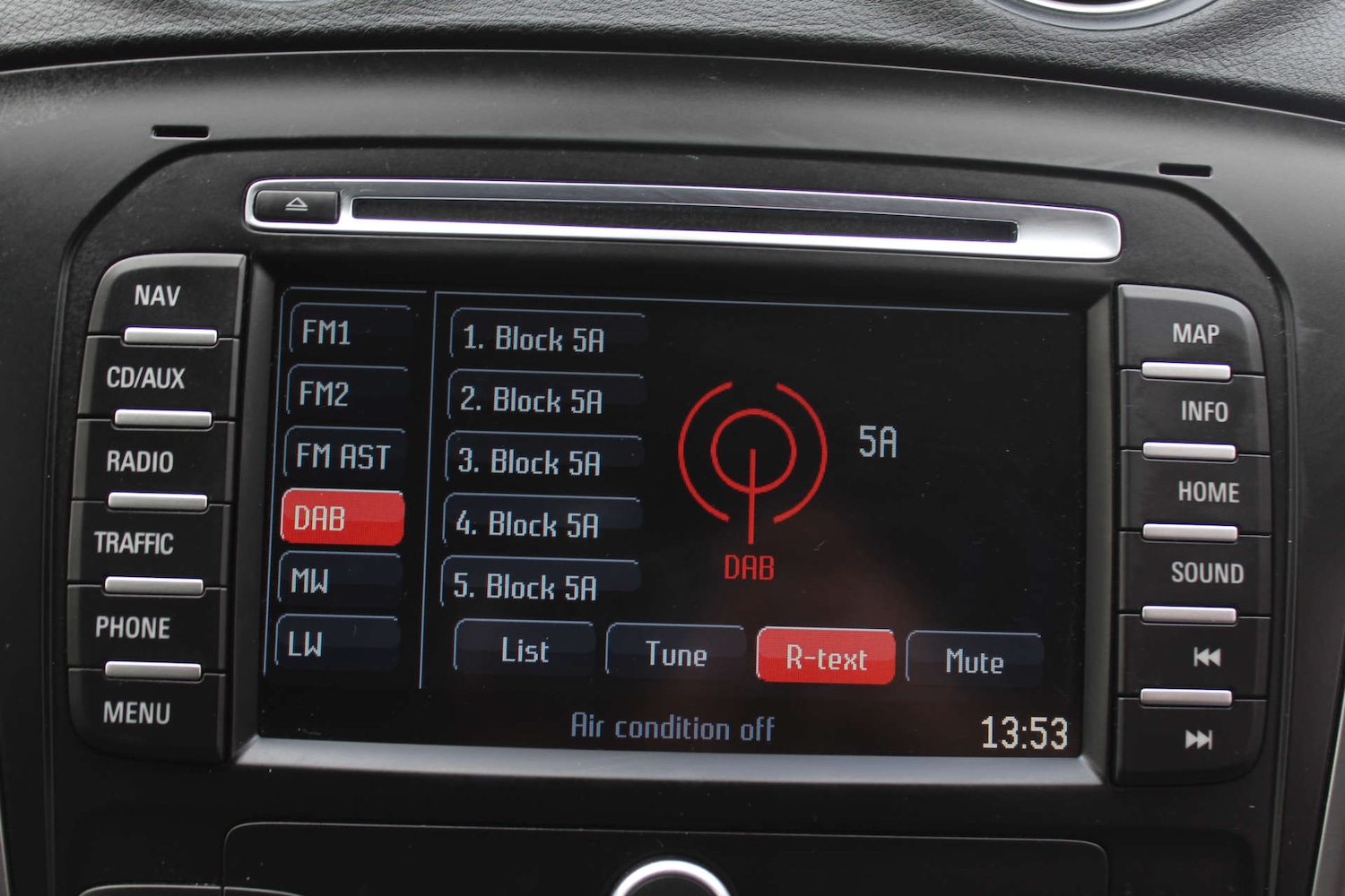 Used Ford Mondeo 2014 for sale - 76103793: Photo 21