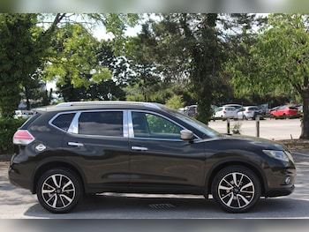 Used Nissan X-Trail 2014 for sale - 76103749: Photo 2